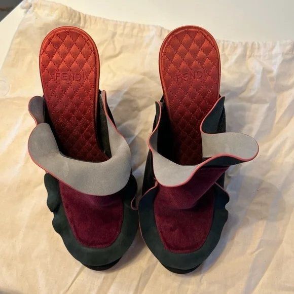 Fendi Black and Burgundy Suede Ruffle Mules - Picture 4 of 15